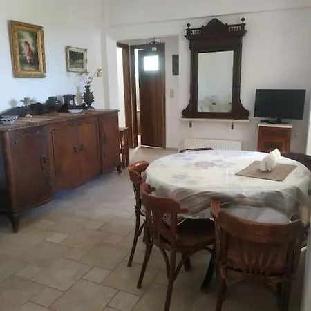 度假居 Grandpa's House